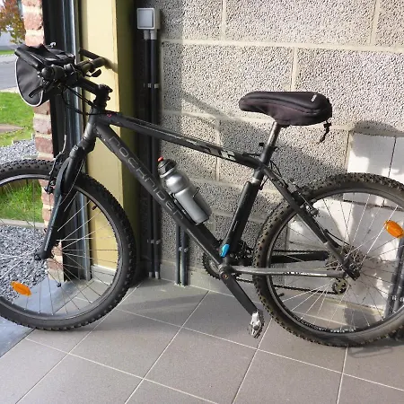 Hébergement de vacances Maison Et Vélos à Dans La Vallée De La Meuse *