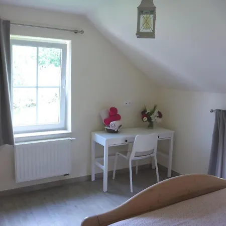 Maison Et Vélos à Dans La Vallée De La Meuse *
