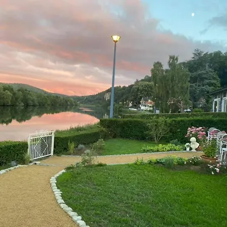 Maison Et Velos A Dans La Vallee De La Meuse 펜션 Godinne