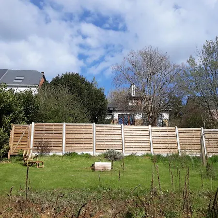 Hébergement de vacances Maison Et Vélos à Dans La Vallée De La Meuse *