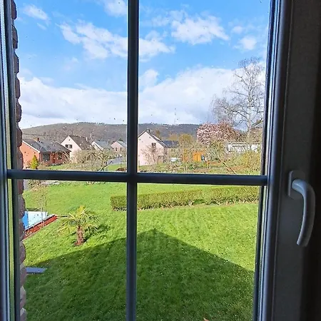 Maison Et Velos A Dans La Vallee De La Meuse * Godinne