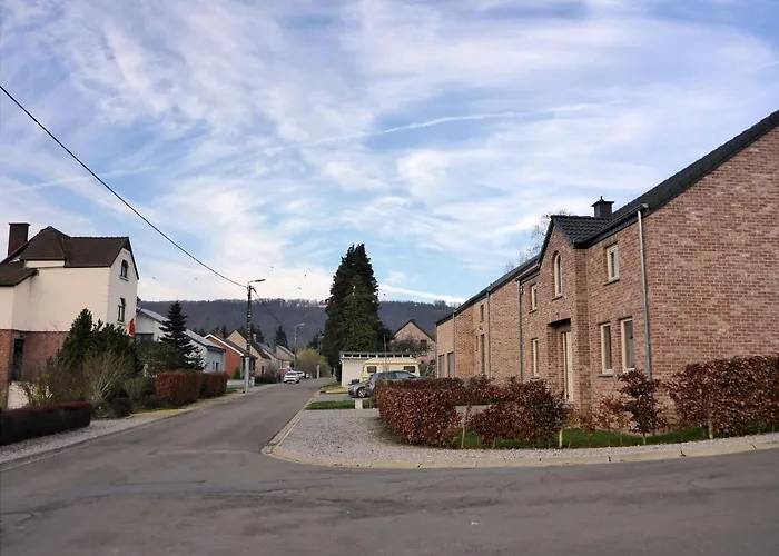 Maison Et Velos A Dans La Vallee De La Meuse *