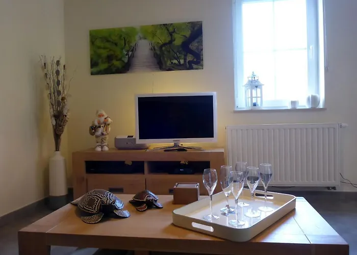 Maison Et Velos A Dans La Vallee De La Meuse * Godinne