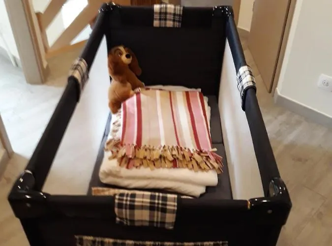 Maison Et Velos A Dans La Vallee De La Meuse בית נופש