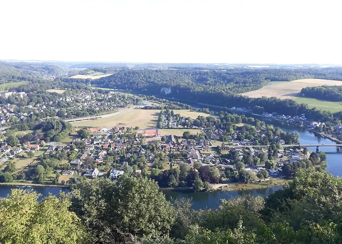 Maison Et Velos A Dans La Vallee De La Meuse *