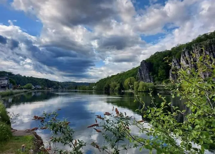 Maison Et Velos A Dans La Vallee De La Meuse בית נופש *