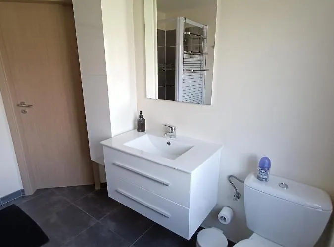 Maison Et Velos A Dans La Vallee De La Meuse בית נופש *